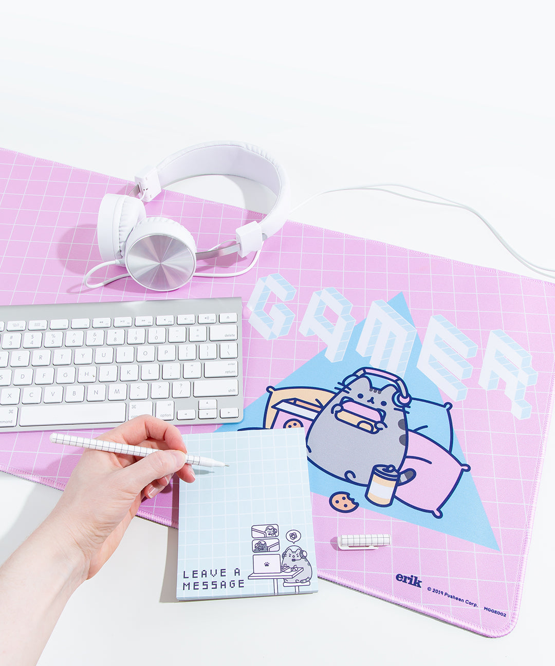 Gaming_Pusheen_Group_001_Web