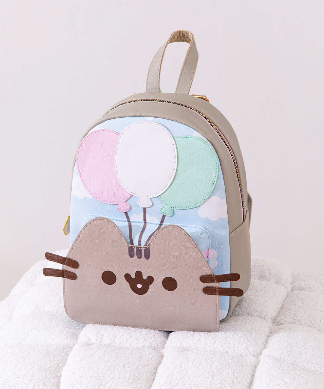 Pusheen15thAnniversaryBalloonsBackpack_001_web